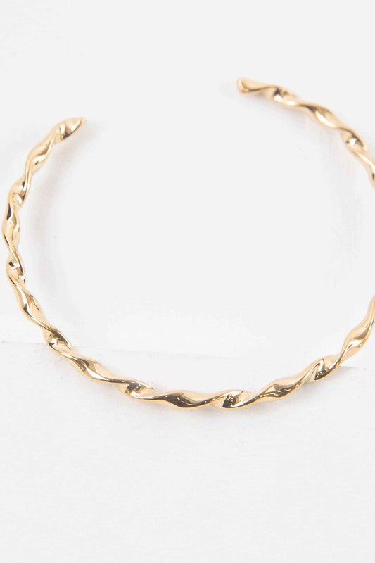 Gold Twisted Cuff